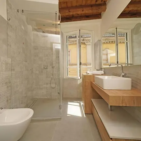 Dimore Del Centro - Domus Aurea Apartamento Saló